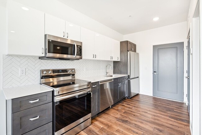 Interior Photo - 1701 Federal - Olo