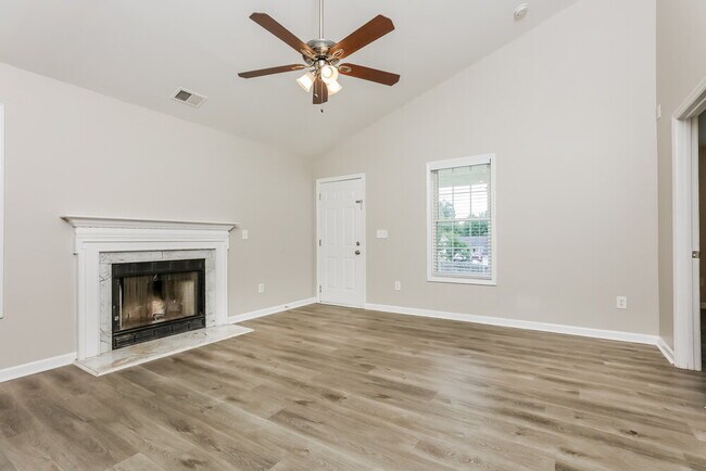 Building Photo - 4009 Scofield Dr