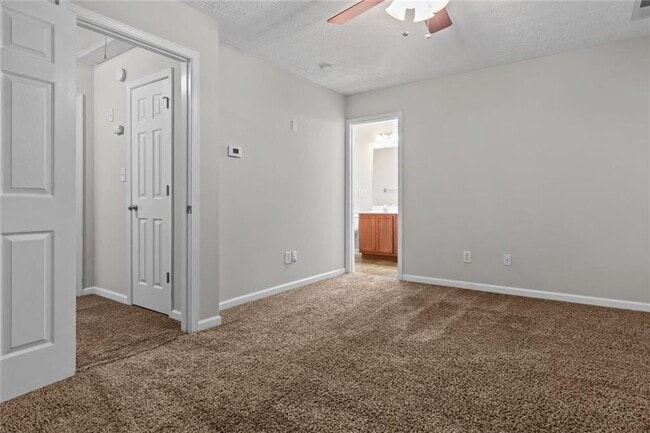 Building Photo - 1483 Little Creek Dr