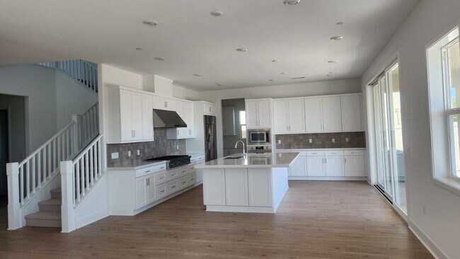 Building Photo - 29814 Corte Trono