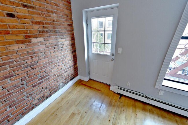 Building Photo - 40 Avenue B