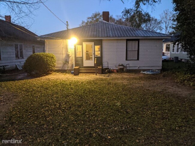 Foto del edificio - 3 br, 1 bath House - 614 1/2 E 12th Ave