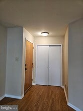 Building Photo - 206 Salem Ct