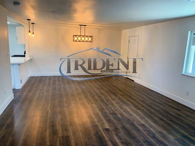 Foto del edificio - 685 N Barrett Rd