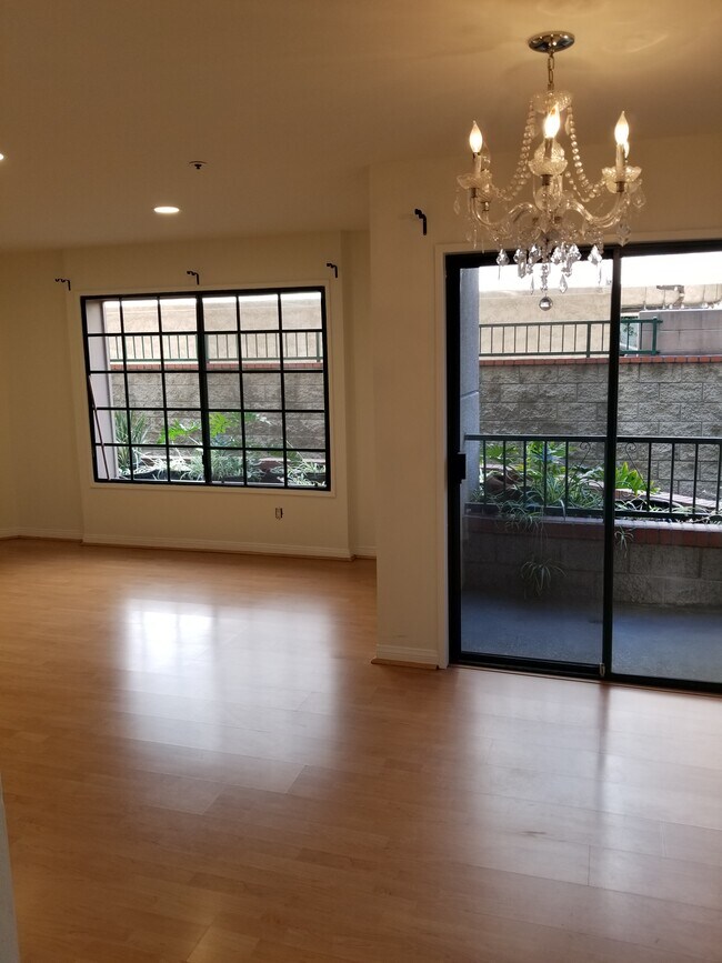 Foto del edificio - 426 N Maryland Ave