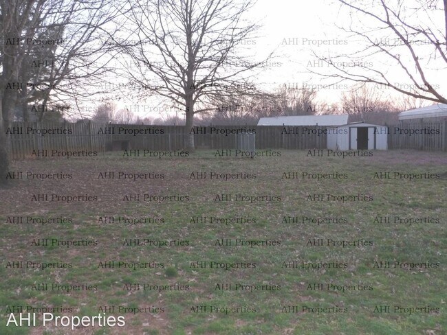 Building Photo - 3 br, 2 bath House - 440 Little Lones Rd