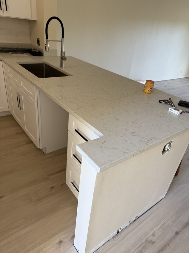 Kitchen - 126 S Cypress Rd