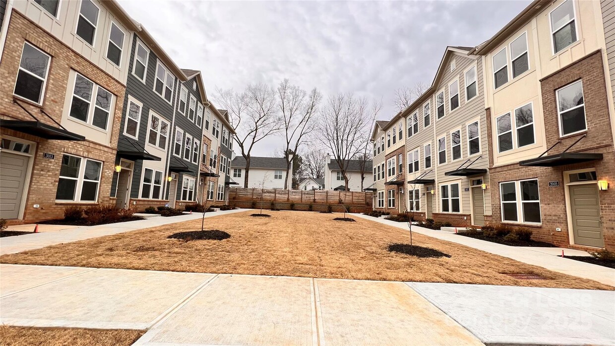 Foto principal - 3011 Citizens Ln