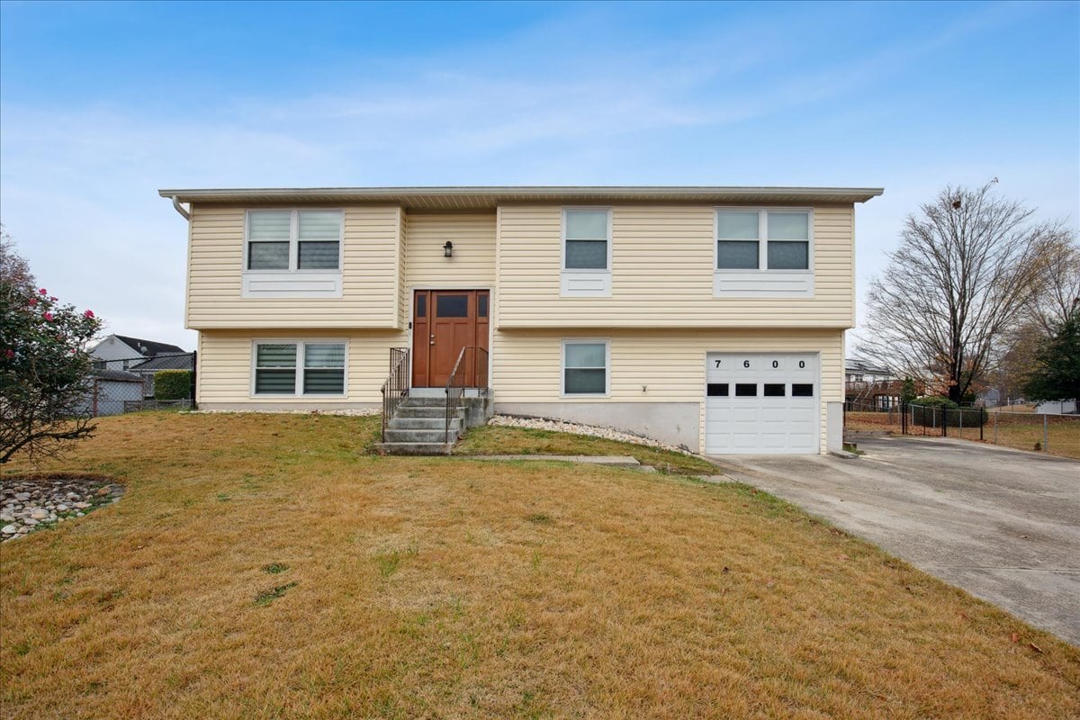 Photo - 7600 Red Fox Ct (Clinton, MD)