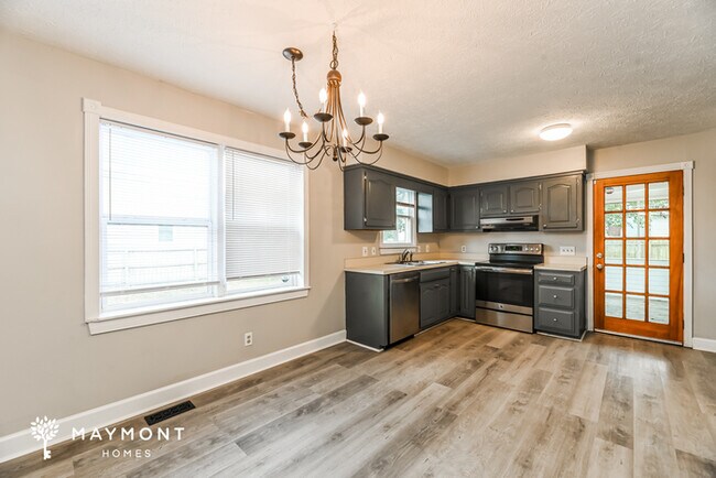 Foto del edificio - 606 Six Lakes Dr