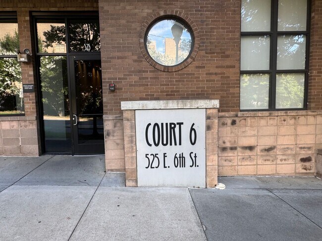 Foto del edificio - 525 E 6th St