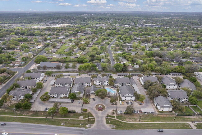 Building Photo - SoCo Apartments