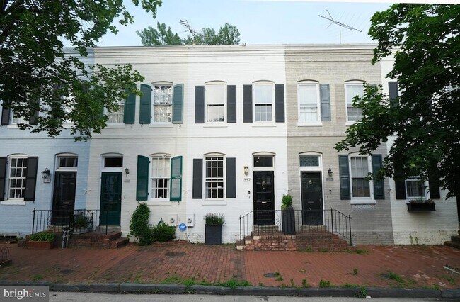 Foto del edificio - 1337 28th St NW