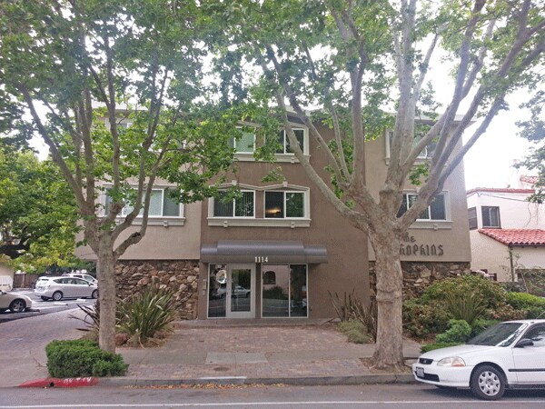 Building Photo - 1114 Hopkins Ave