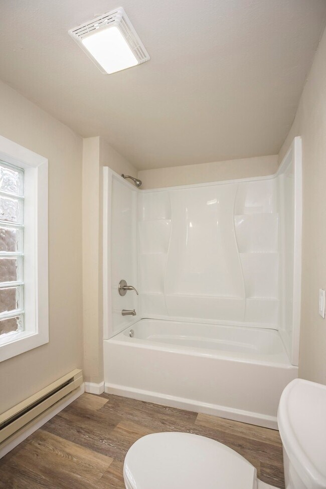 Foto del edificio - Update 1 bedroom Home with Fenced in Yard