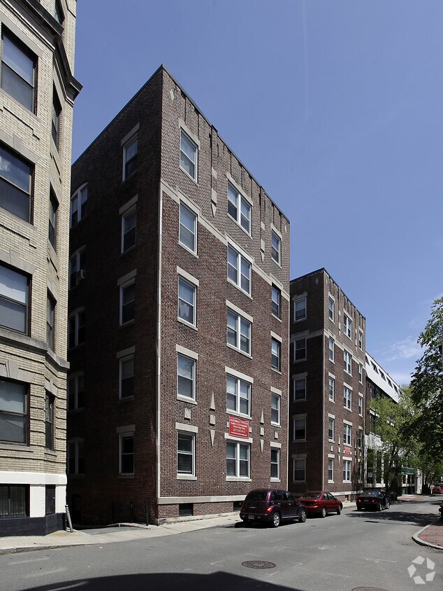 Building Photo - 67-71 Symphony Rd