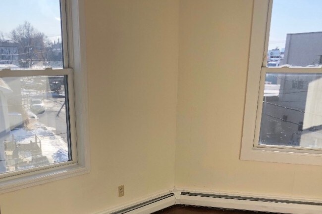 Foto del edificio - 70 Linden St