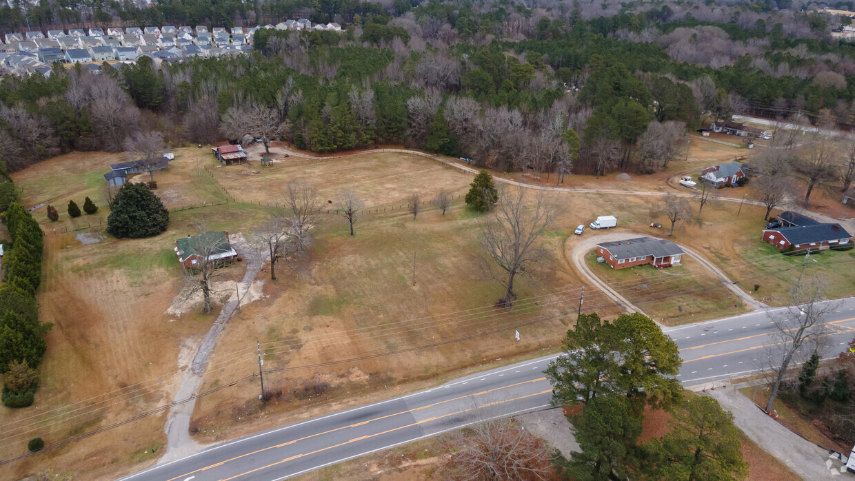 Primary Photo - Rock Quarry Landing