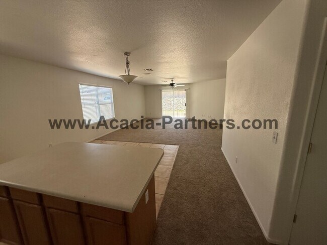 Foto del edificio - Three bedroom home in Mesquite Ranch