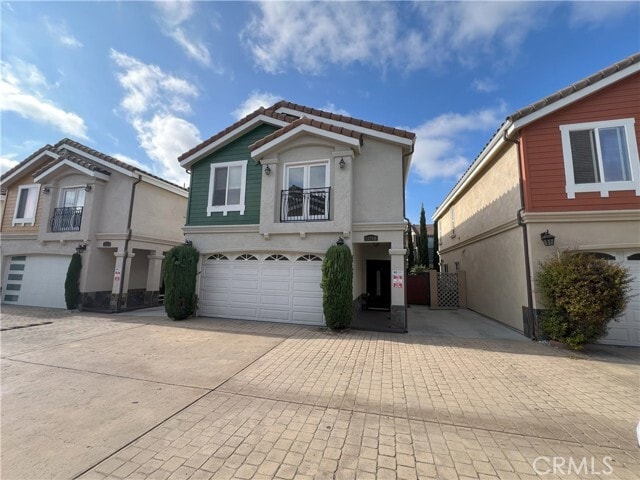 Building Photo - 13746 Cordary Ave