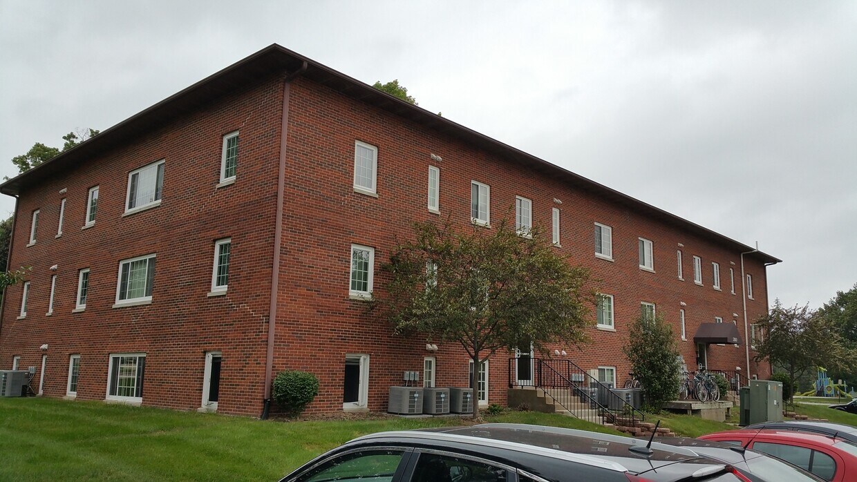 1 bedroom, 1 bath Luxury Condo in Universi... House Rental in Iowa