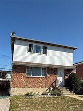 Building Photo - 619 E Park Ave