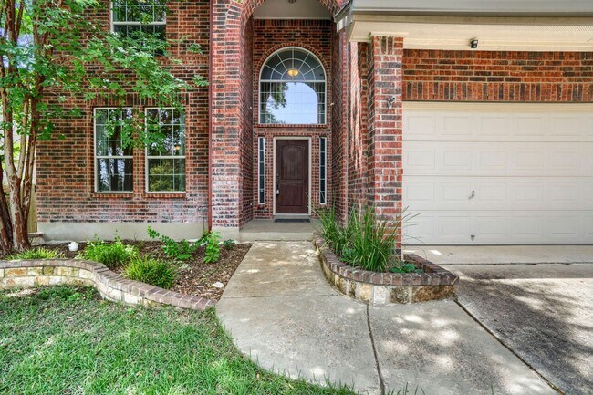 Foto del edificio - First time rental! Large home!