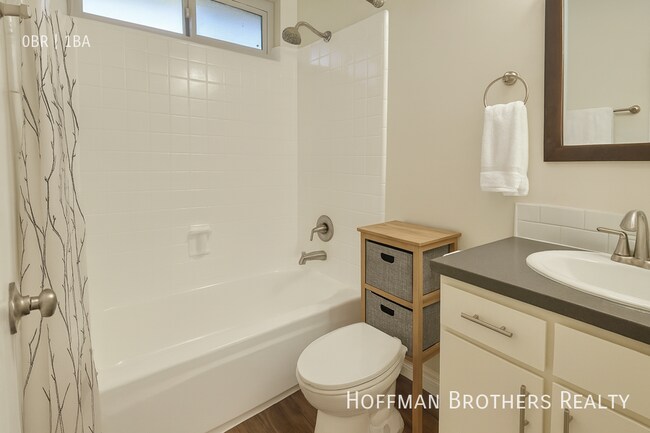 Foto del edificio - 140 N Hoover St
