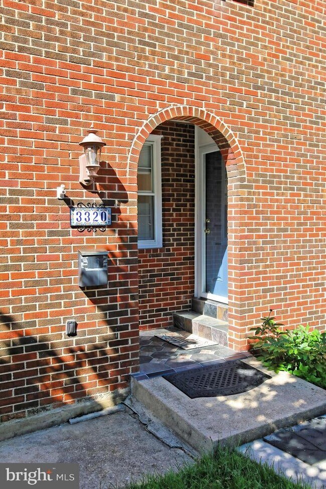 Building Photo - 3320 Contessa Ct