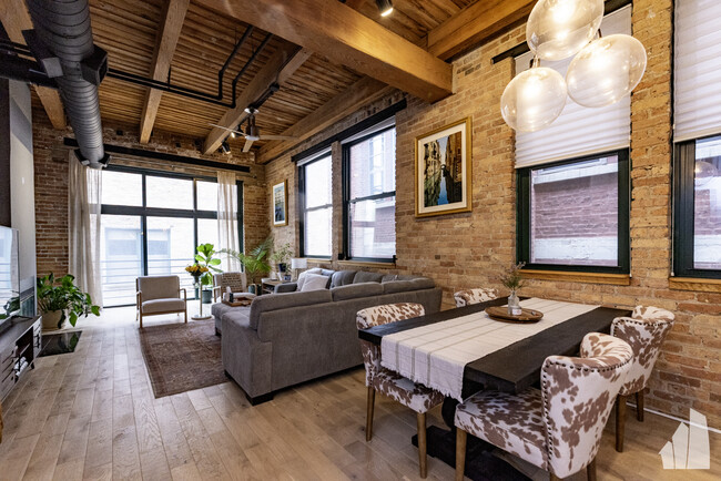Foto del edificio - 1737 N Paulina St