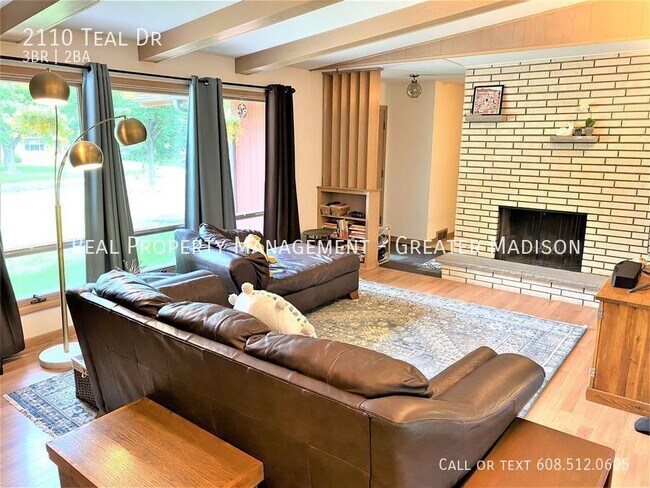 Foto del edificio - 2110 Teal Dr