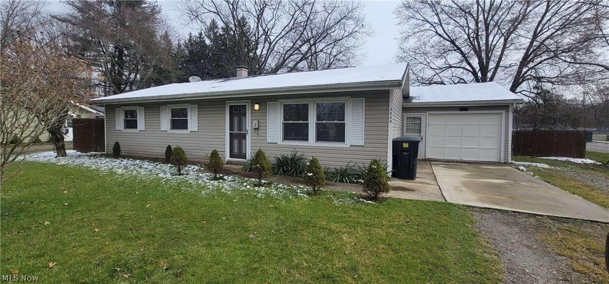 3448 Olian Ave NW, Warren, OH 44485 House Rental in Warren, OH