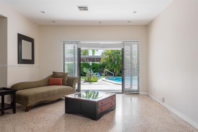 Building Photo - 9100 SW 81st Ave