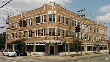 Building Photo - 227 W Breckinridge St