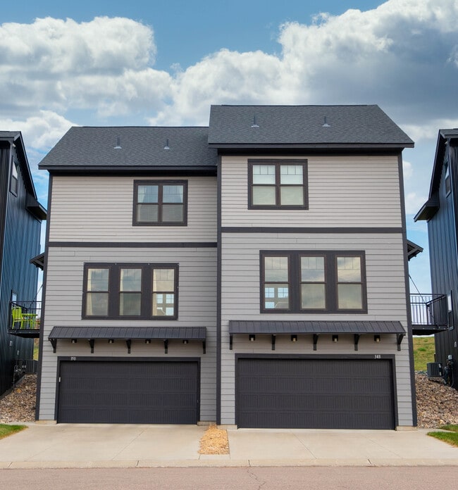 338 Trestle Trl, Mankato, MN 56001 Townhome Rentals in Mankato MN