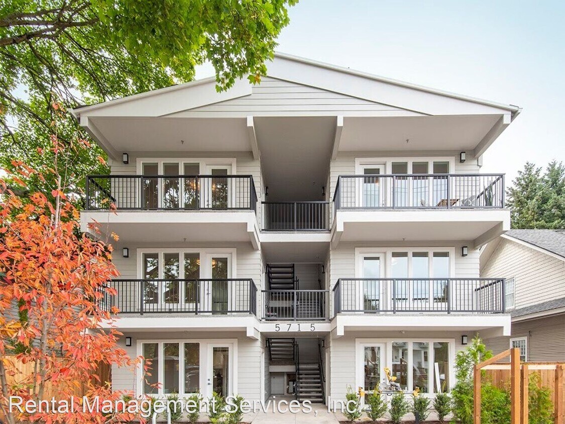 Foto principal - 5715 N Greeley Ave