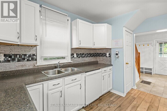 Photo du bâtiment - 32 Page St