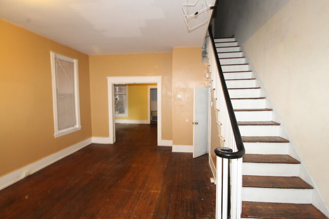 Building Photo - 105 W 29th St
