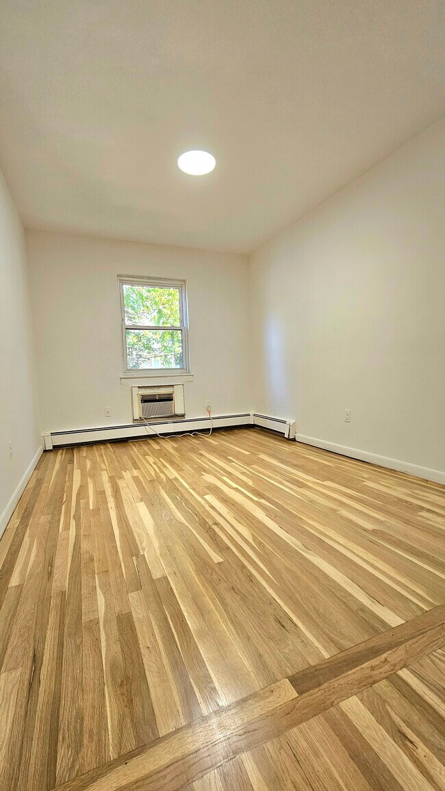 Foto del edificio - 288 W 236th St