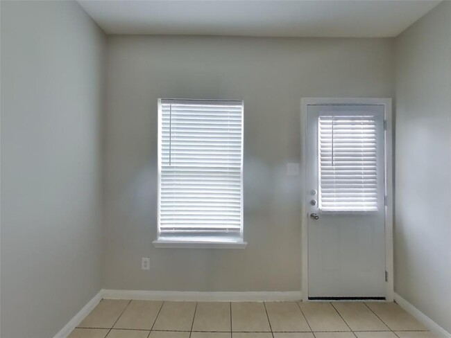 Building Photo - 20526 Freedom River Dr