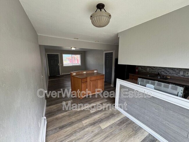 Foto del edificio - 9130 Washburn St
