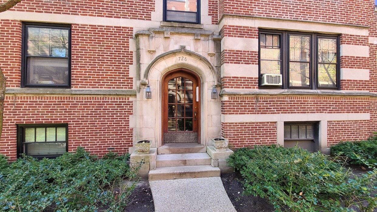 726 Hinman Ave Unit 2E, Evanston, IL 60202 Condo for Rent in Evanston