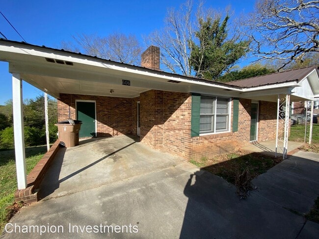 Building Photo - 2 br, 1 bath House - 606 Kings Road