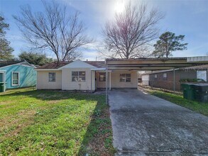 Building Photo - 12422 Mylla St
