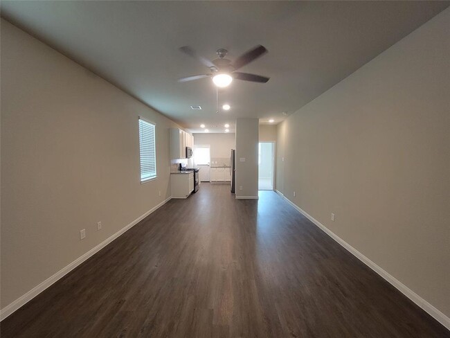 Building Photo - 14042 Chinook Dr