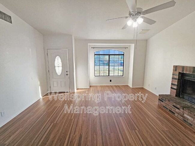 Foto del edificio - 920 W Perch Ave