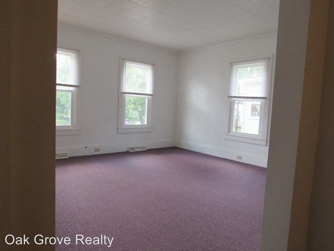Building Photo - 209-211 N Clymer Ave