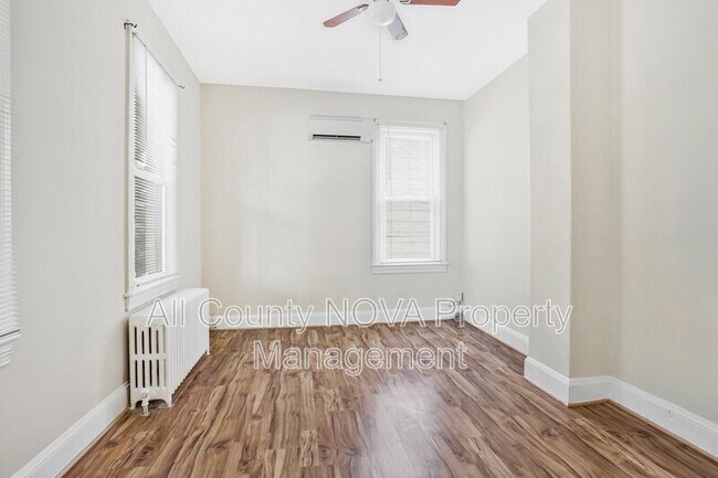Foto del edificio - 305 9th St