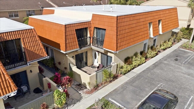 Building Photo - 4260 NW 114th Terrace