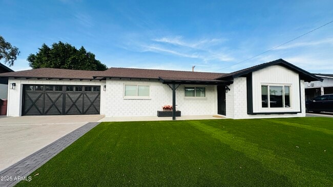 Building Photo - 8240 E Turney Ave